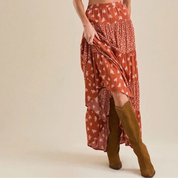 ✨ Alter’d State Rust Floral Tiered Midi Skirt – XL - Picture 3 of 10